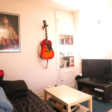 Charming Studio In A Trendy Neighborhood Daire