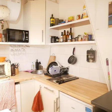 Charming Studio In A Trendy Neighborhood Paris